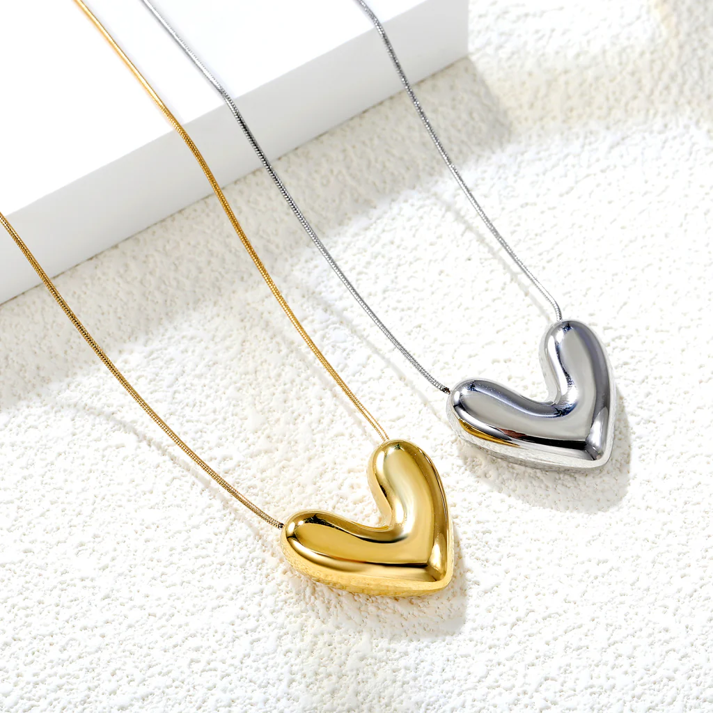 Hearty Necklace ~ Waterproof
