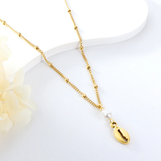Bora Shell Necklace ~ Waterproof