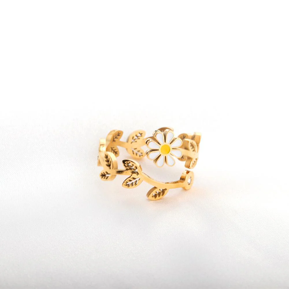 Daisy Bloom Ring ~ Waterproof