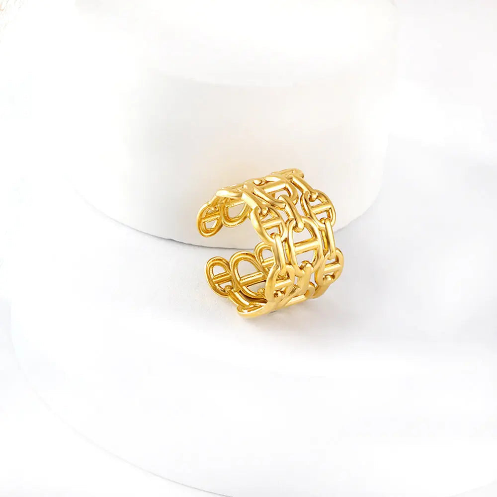 Entwined Ring ~ Waterproof