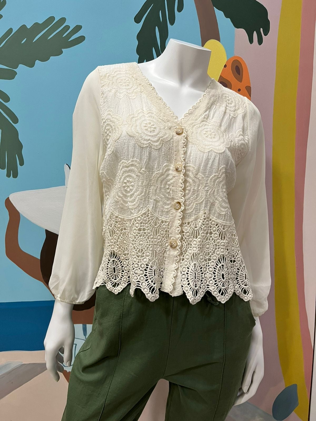 Blossombay Top ~ Cream